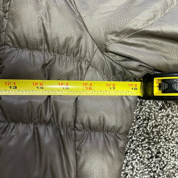 Athleta quilted puffer - Picture 8 of 9